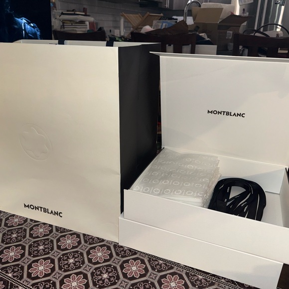 Montblanc Other - Montblanc Elegant Black and White Set